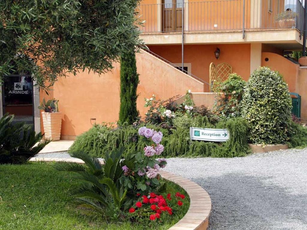 Albergo Arinde Rende Exterior foto