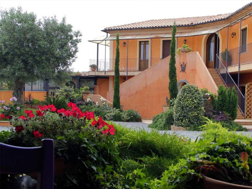 Albergo Arinde Rende Exterior foto